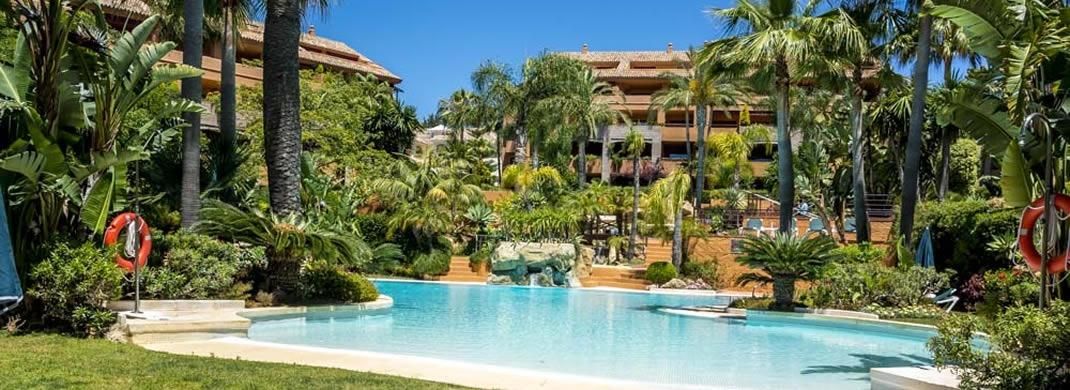 Exterior view of Apartment to rent in Marbella  with Private garden, Terrace and Balcony