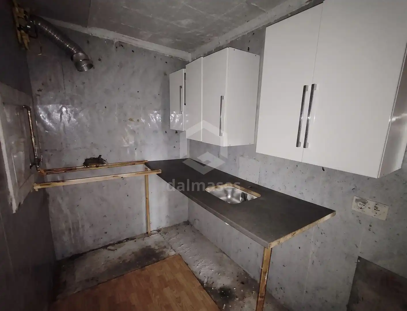 Cuina de Casa adosada en venda en Sabadell amb Terrassa