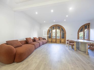 Wohnung mit Balkon zur Miete in Ciutat Vella