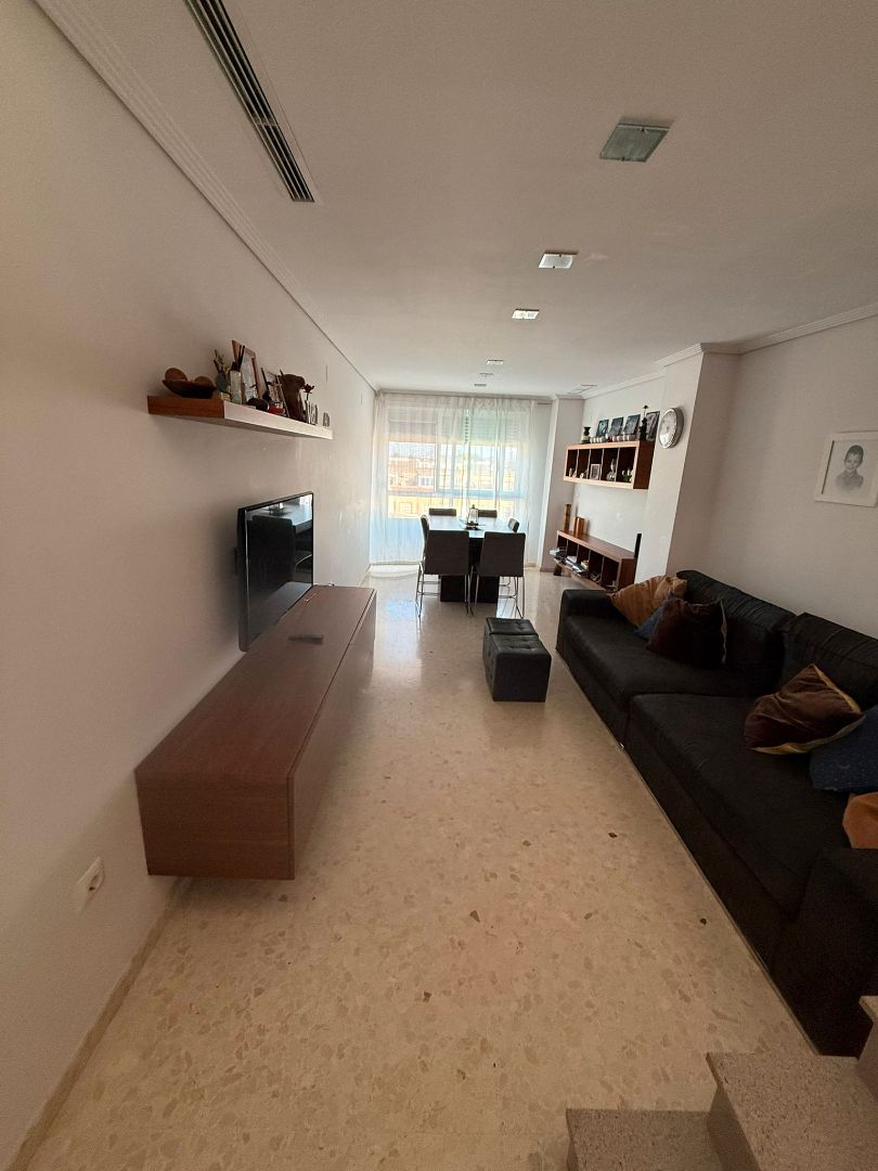 Sala de estar de Ático en venta en Gandia con Aire acondicionado, Terraza y Trastero