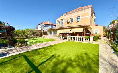 Exterior view of House or chalet for sale in Cabanillas del Campo  with Air Conditioner, Heating and Community pool
