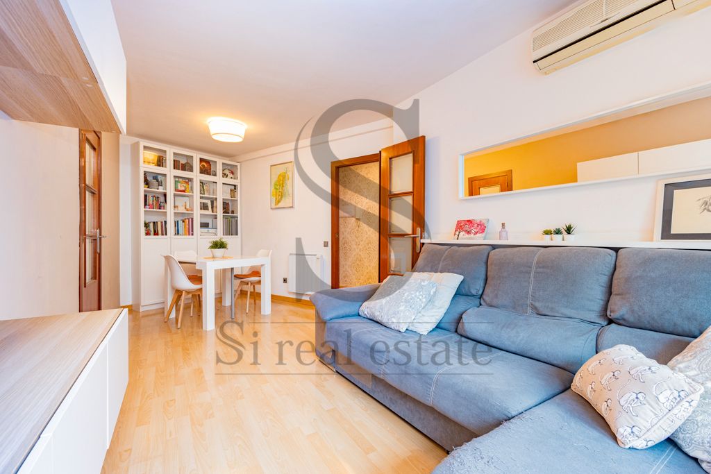 Vista exterior de Piso en venta en  Barcelona Capital con Aire acondicionado, Calefacción y Parquet