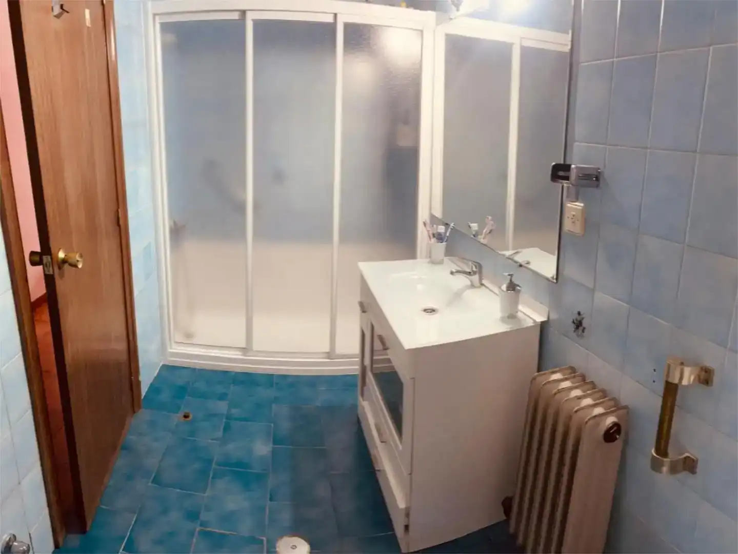 Bany de Pis en venda en El Casar de Escalona amb Aire condicionat i Piscina