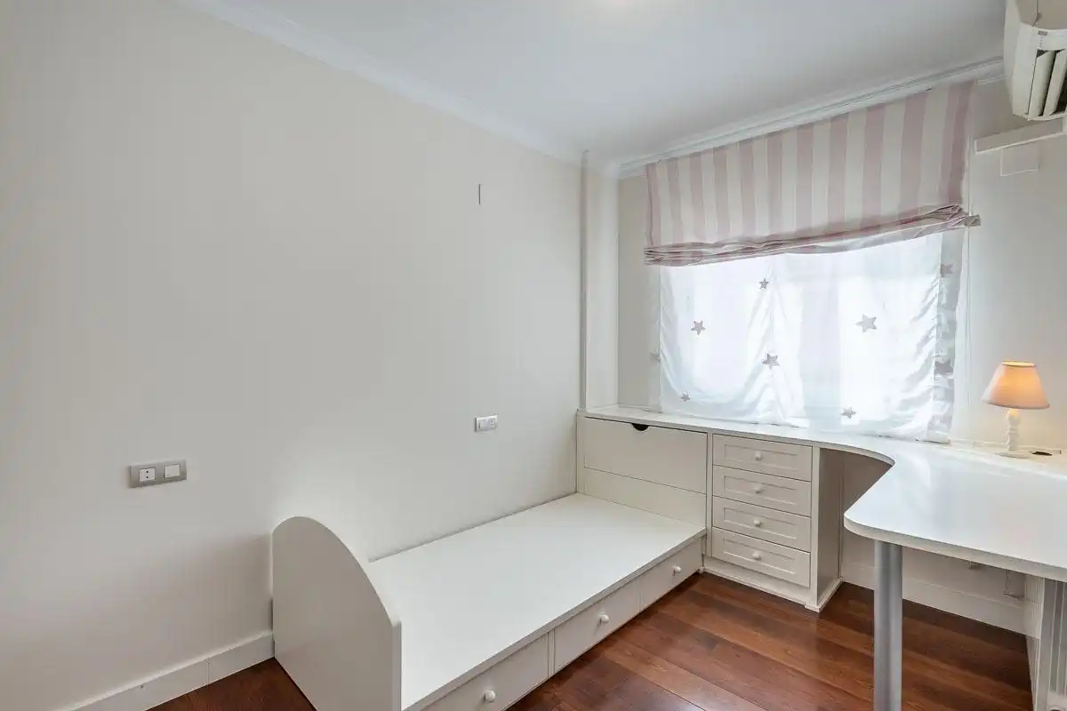 Schlafzimmer von Einfamilien-Reihenhaus zur Miete in Armilla mit Klimaanlage, Heizung und Abstellraum
