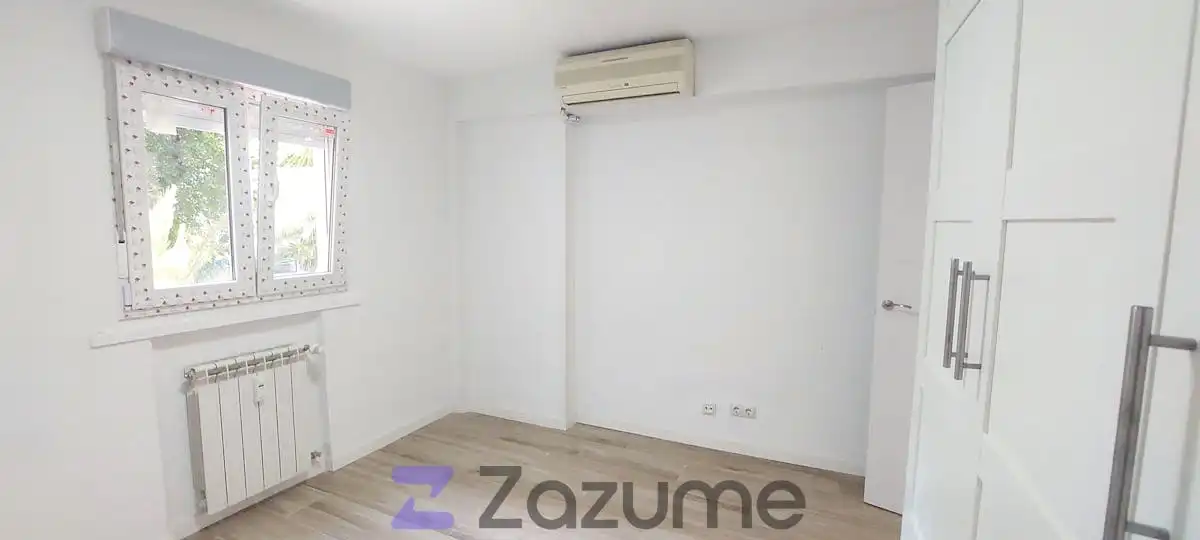 Habitación de Piso de alquiler en Madrid con Aire acondicionado, Calefacción y Horno