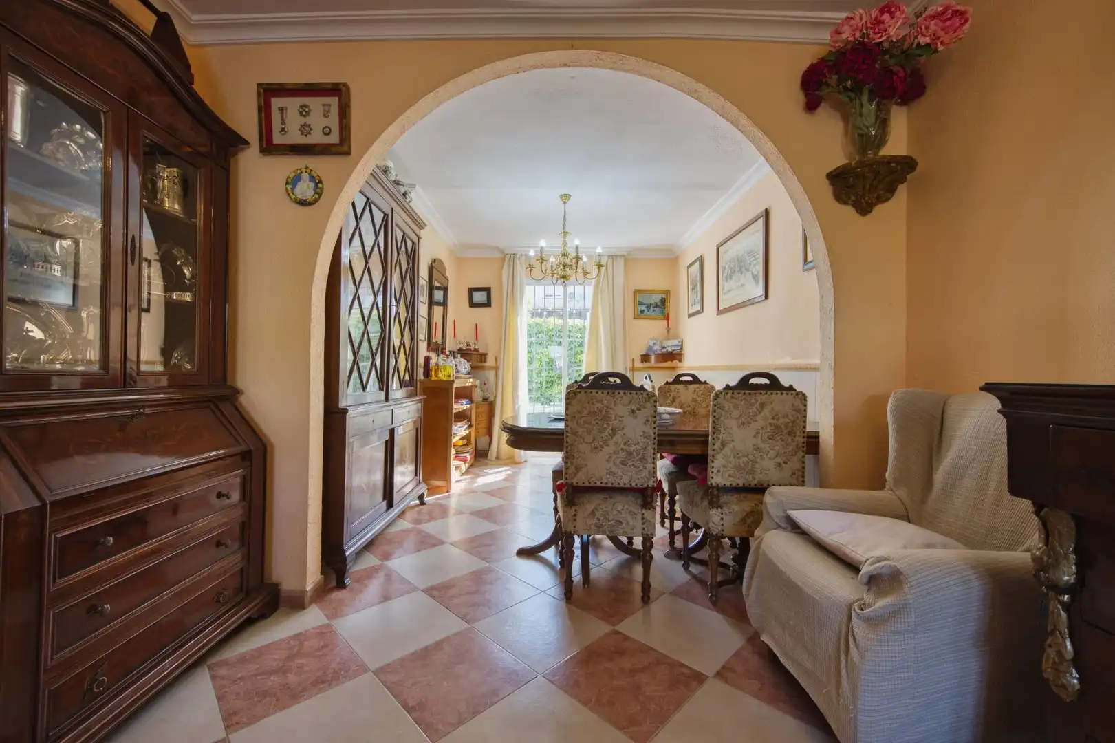 Comedor de Casa adosada en venta en Mairena del Aljarafe con Aire acondicionado, Terraza y Trastero