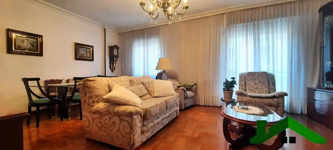 Sala d'estar de Pis en venda en Bilbao  amb Calefacció i Terrassa