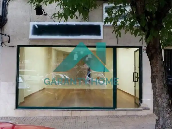 Local comercial en venda a Casco Antiguo