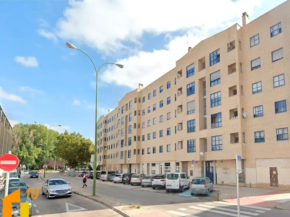Außenansicht von Wohnung zum Verkauf in Burgos mit Heizung