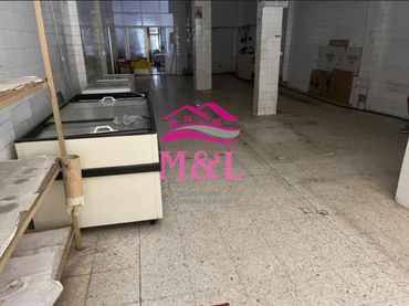 Local comercial en venda a Este