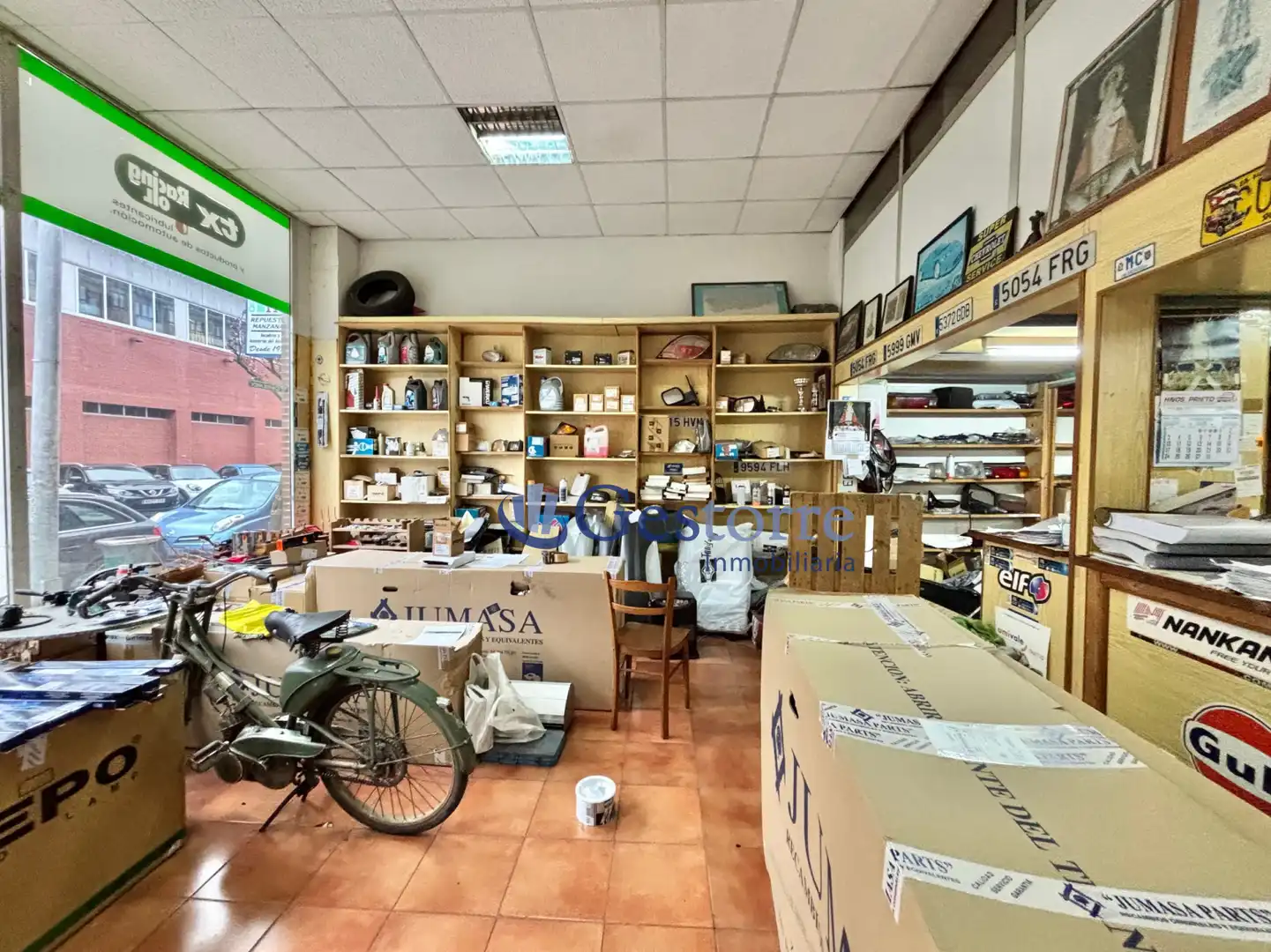 Local en venta en Oviedo 