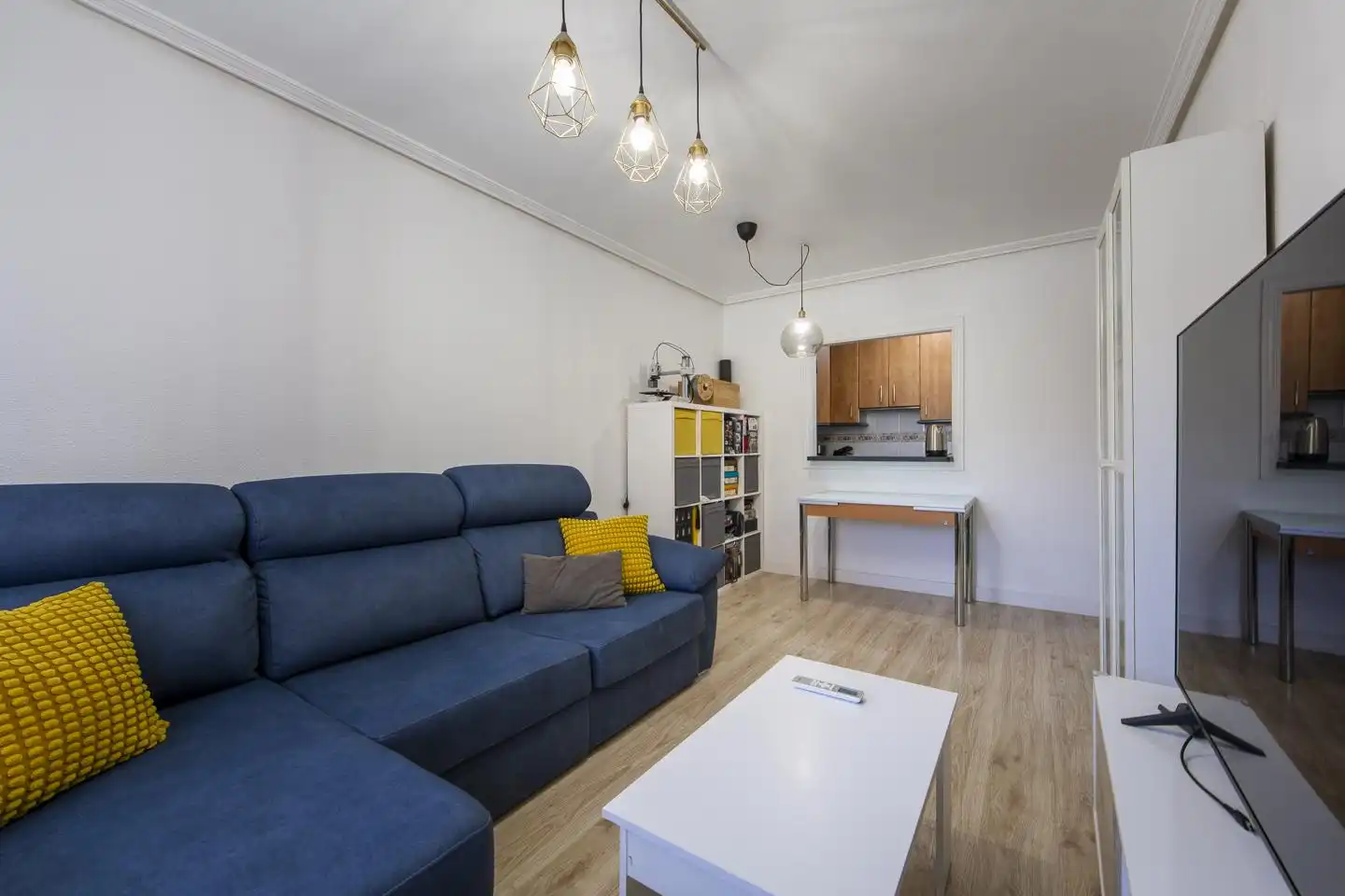 Sala d'estar de Planta baixa en venda en Almería amb Aire condicionat