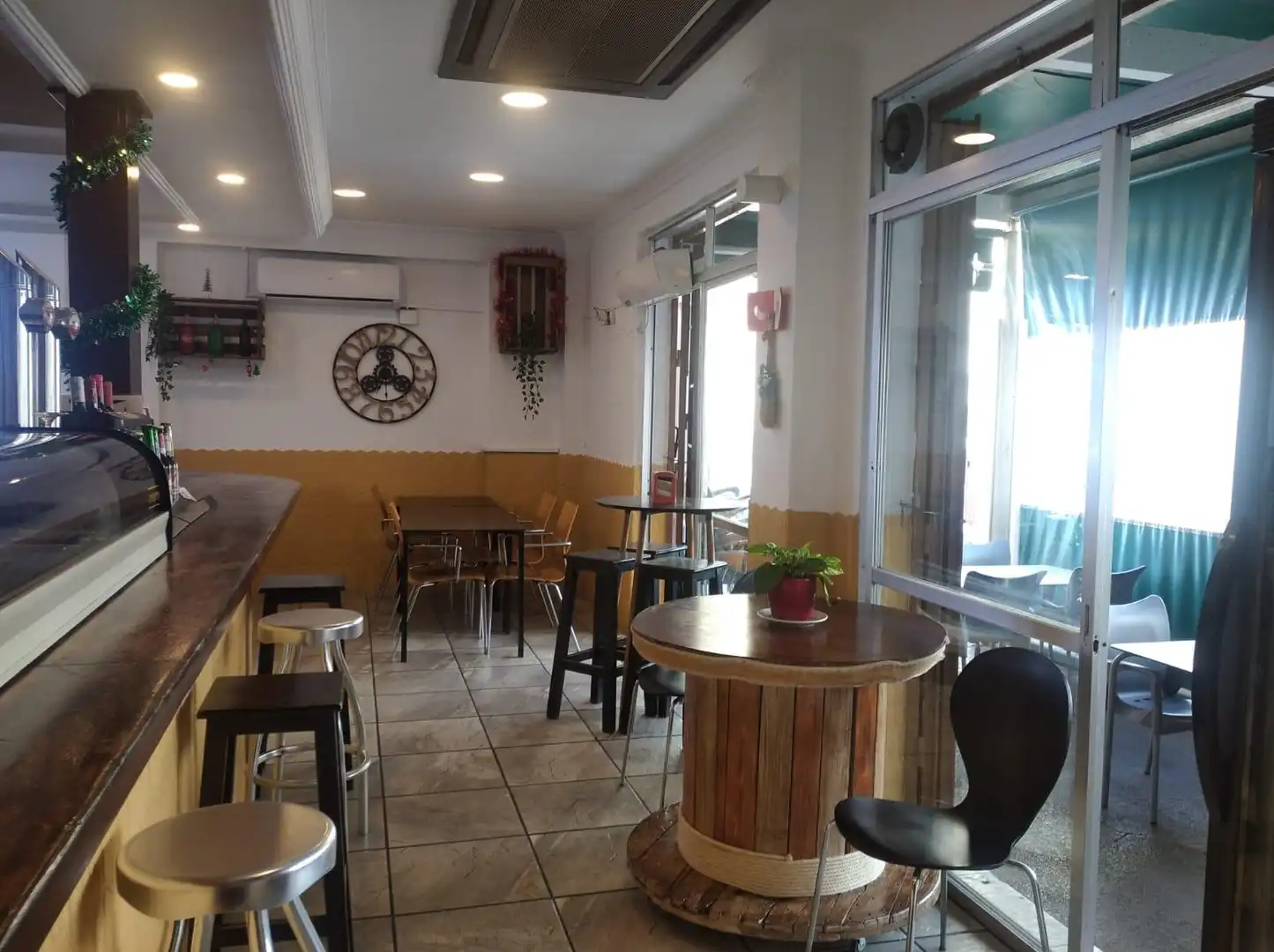 Geschaftsraum zum Verkauf in Alicante / Alacant mit Terrasse