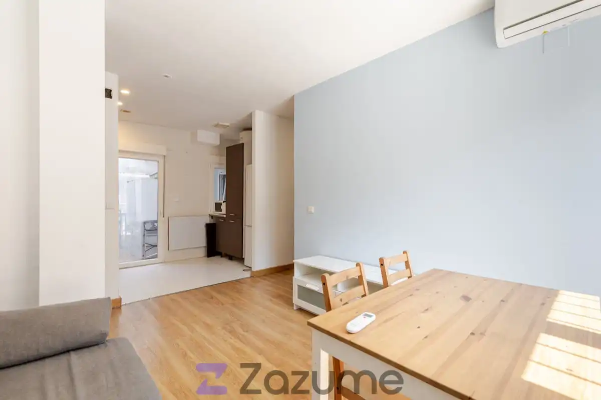 Exterior view of Flat for rent in Madrid  with Air Conditioner, Parquet flooring and Terrace