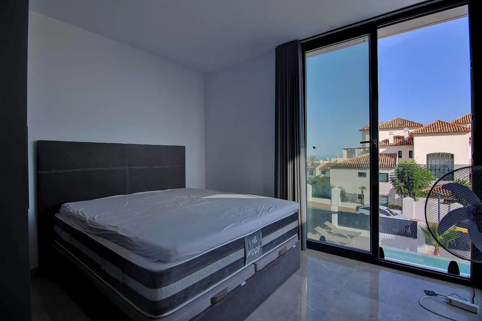 Villa con piscina in vendita a Golf Bahía, imagen 49