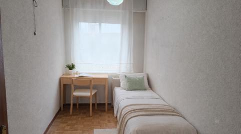 Foto 4 de Piso en venta en Calle Entre Arroyos, 1, Media Legua,  Madrid Capital