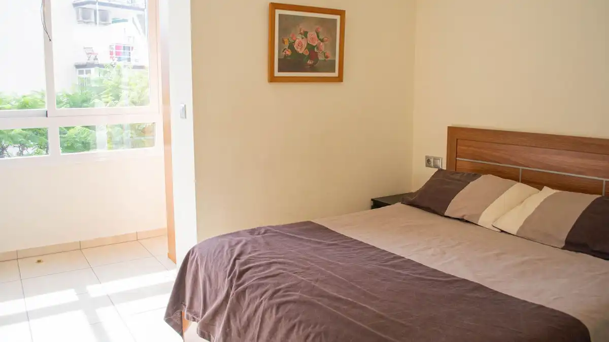 Habitación de Apartamento de alquiler en Benalmádena con Aire acondicionado y Piscina comunitaria