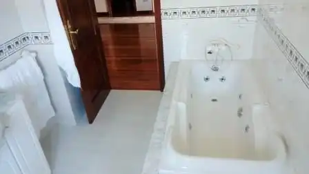 Bathroom of Houses for sale in Vilagarcía de Arousa  with Heating, Parquet flooring and Terrace