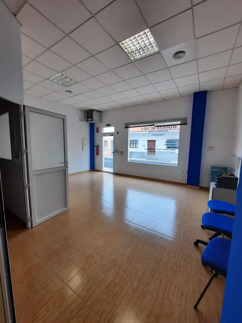 Business premises to rent in LOS MOTORES 22, imagen 4