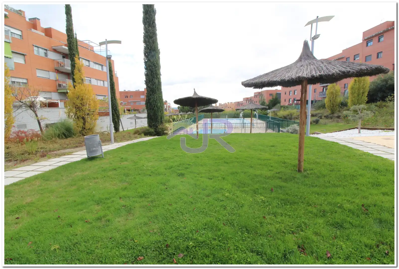 Jardí de Pis en venda en Paracuellos de Jarama amb Calefacció, Terrassa i Traster
