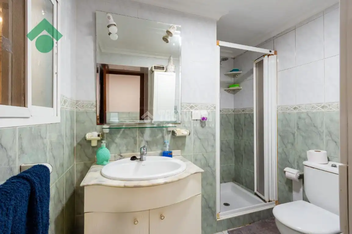 Bathroom of Detached homes for sale in Vélez-Málaga