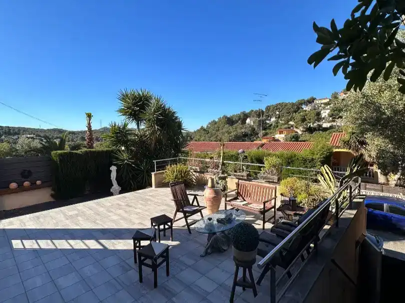 Terrassa de Casa o xalet en venda en Cunit amb Aire condicionat, Piscina i Balcó