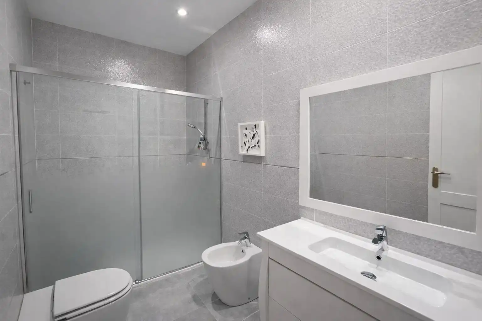 Baño de Piso en venta en León Capital  con Calefacción, Terraza y Trastero