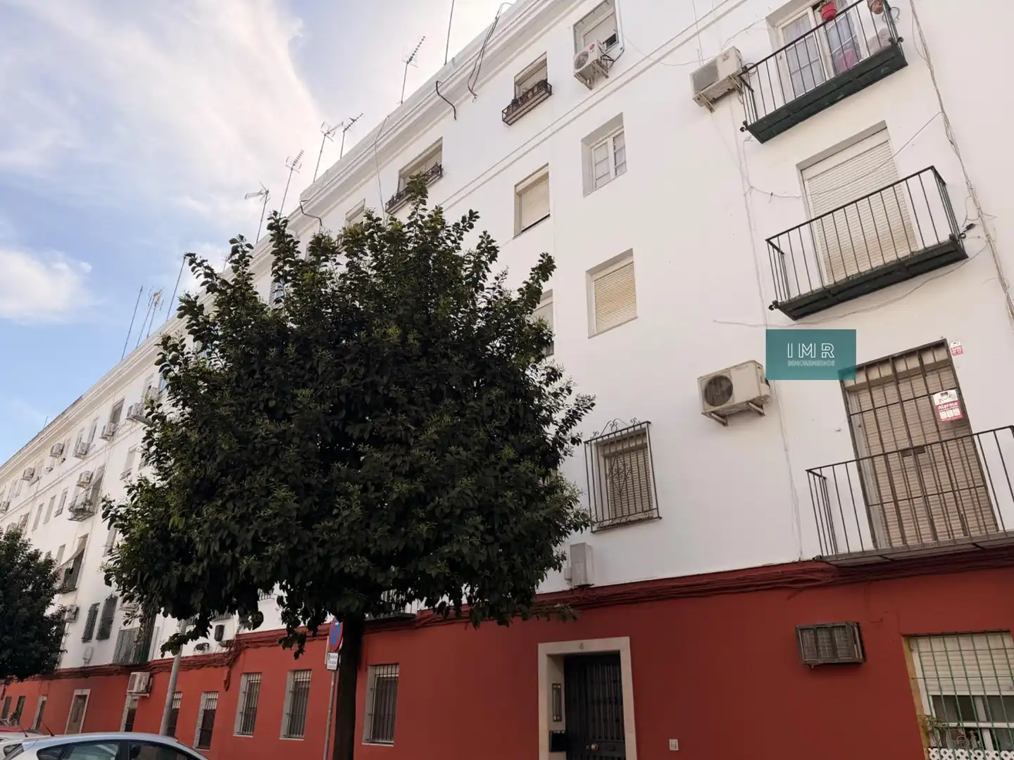 Vista exterior de Piso en venta en Sevilla con Balcón