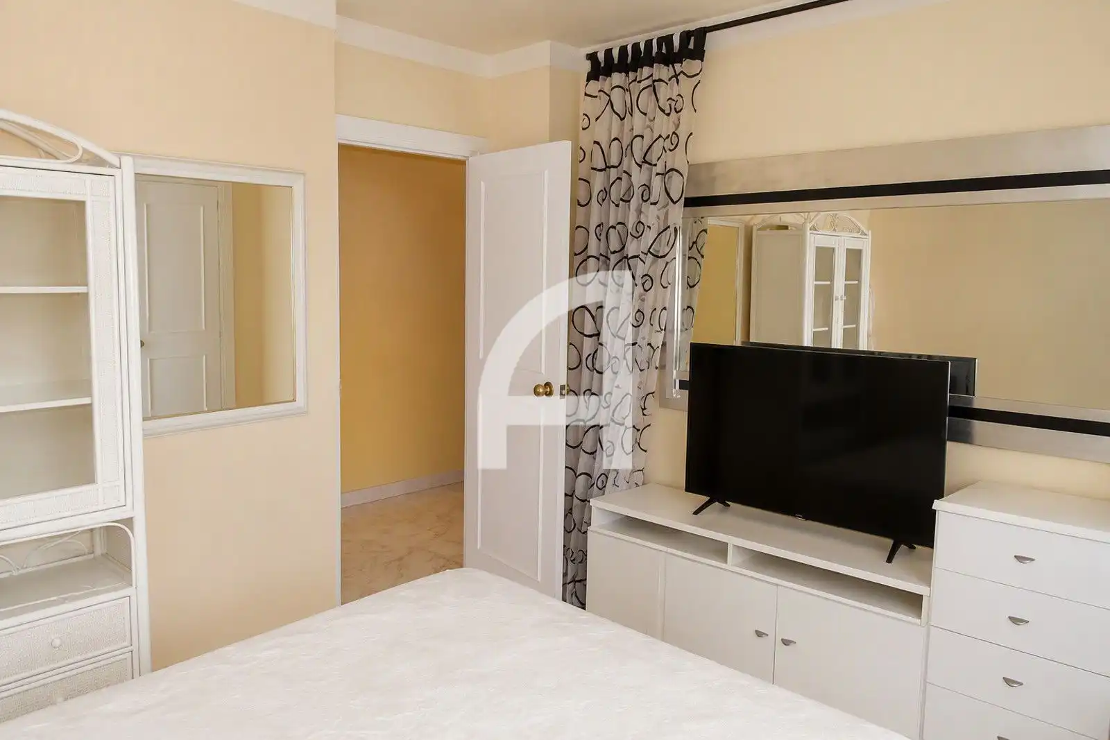 Schlafzimmer von Dachboden zum Verkauf in Benalmádena mit Klimaanlage, Heizung und Terrasse