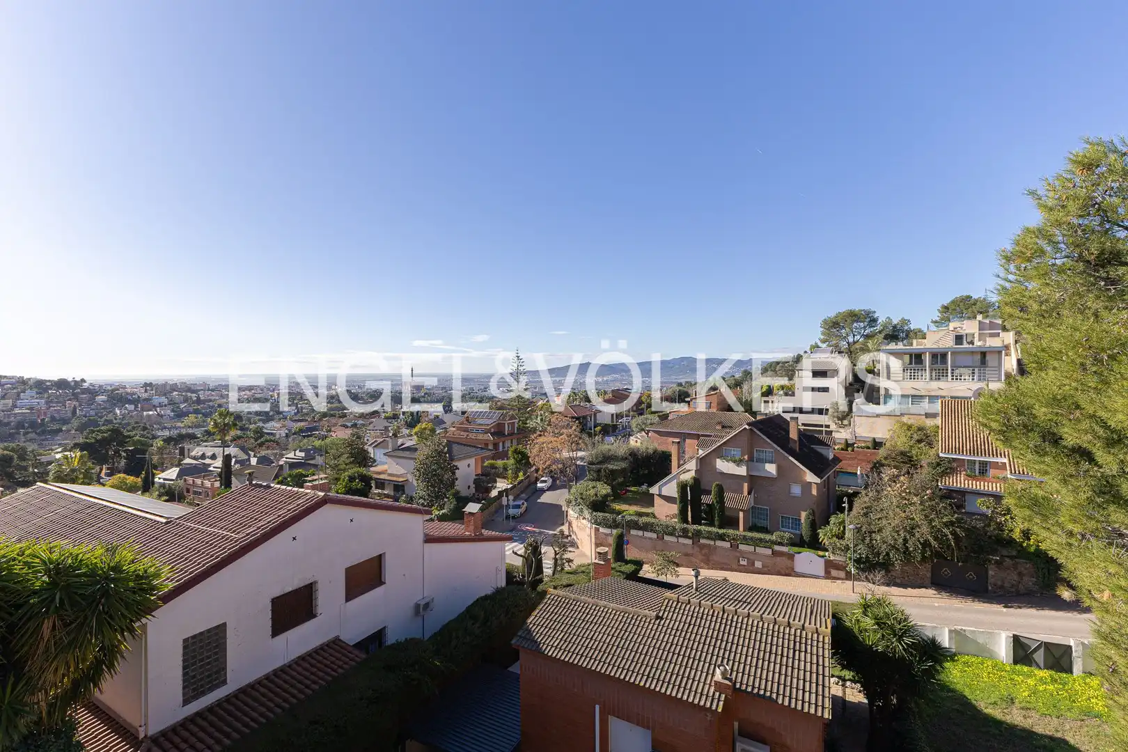 Vista exterior de Casa o chalet en venta en Sant Just Desvern con Aire acondicionado, Calefacción y Jardín privado
