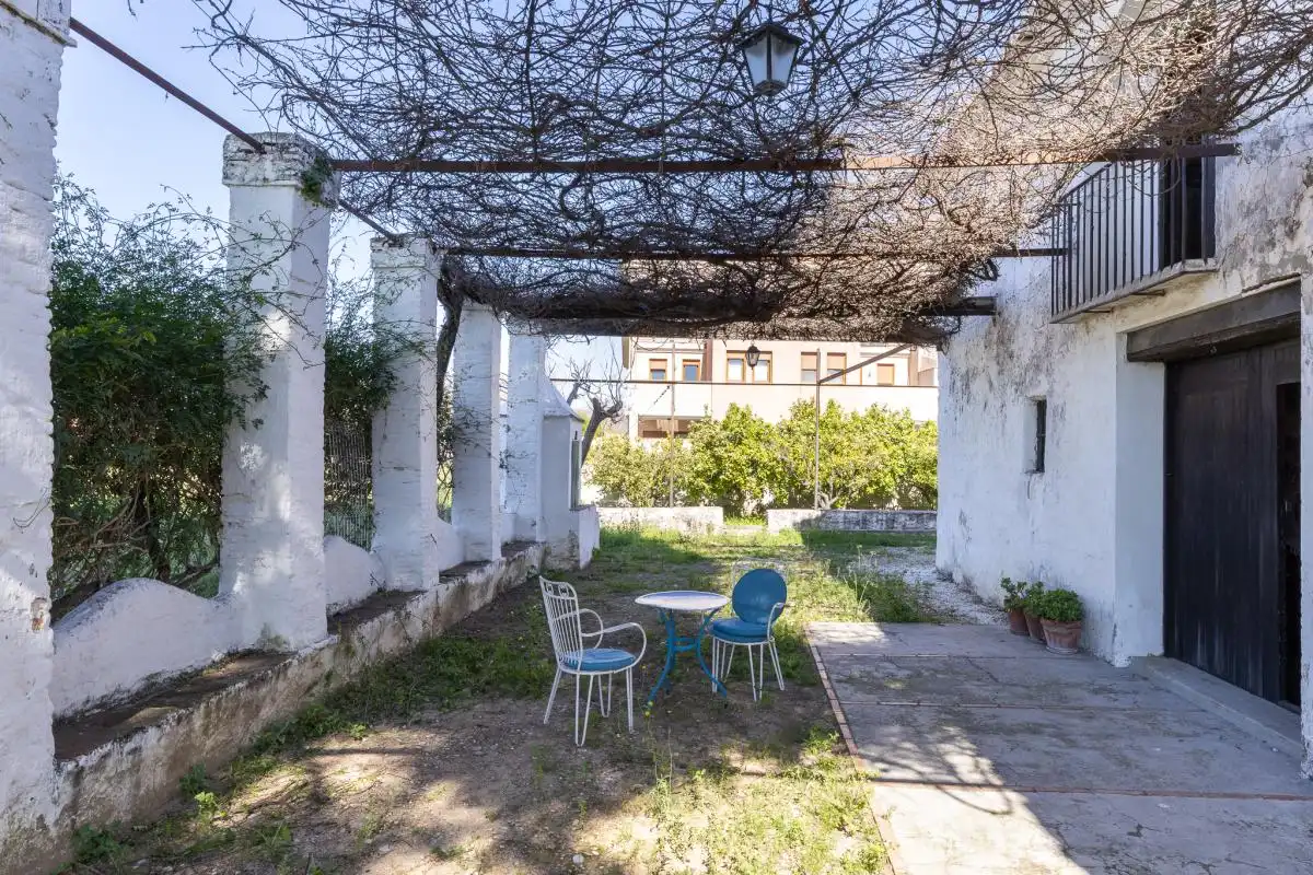 Houses for sale in Carrer ľ Alqueria de les Torres, Park Nord - Casona