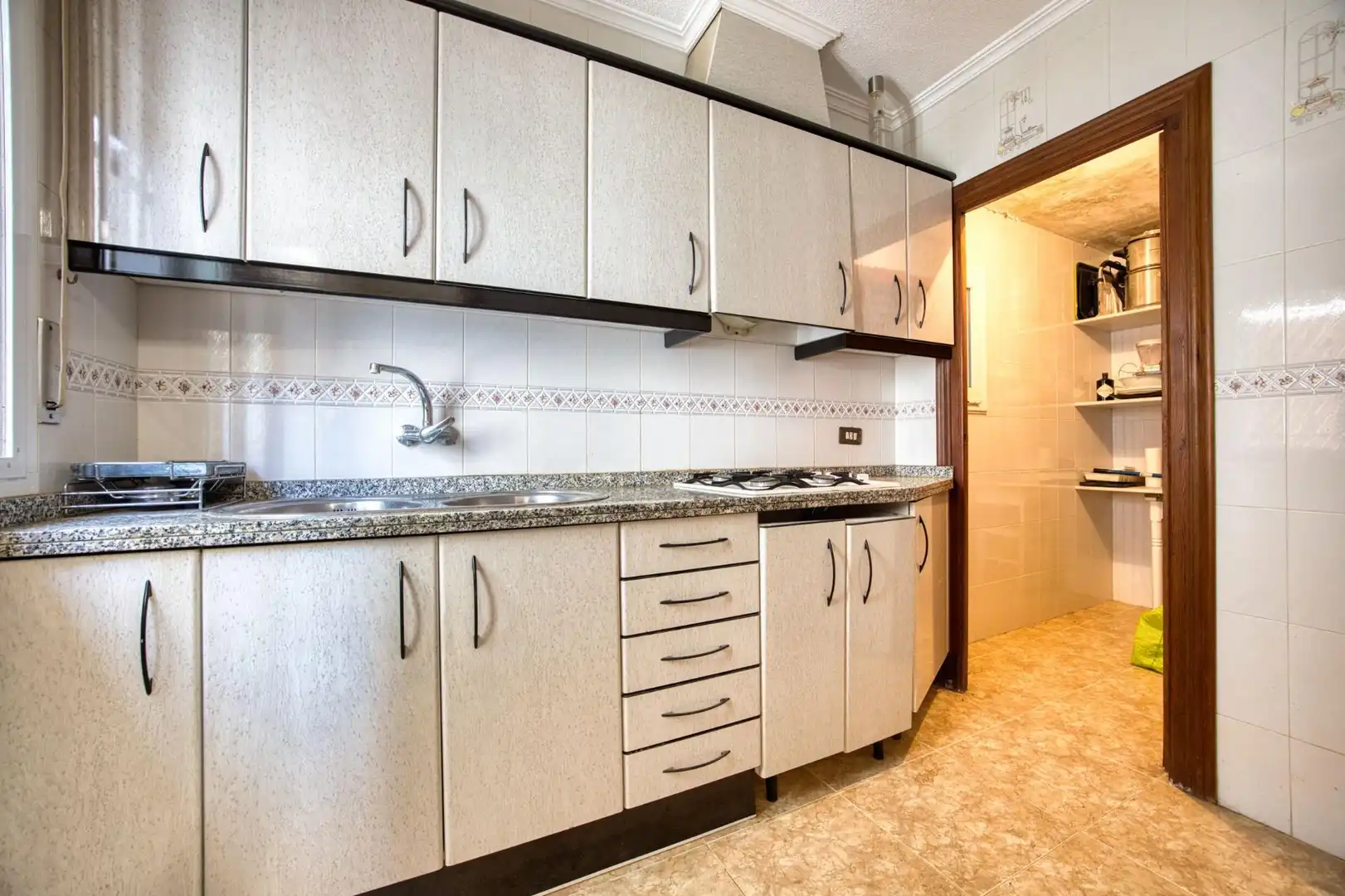 Cocina de Casa o chalet en venta en Mutxamel con Aire acondicionado, Calefacción y Jardín privado