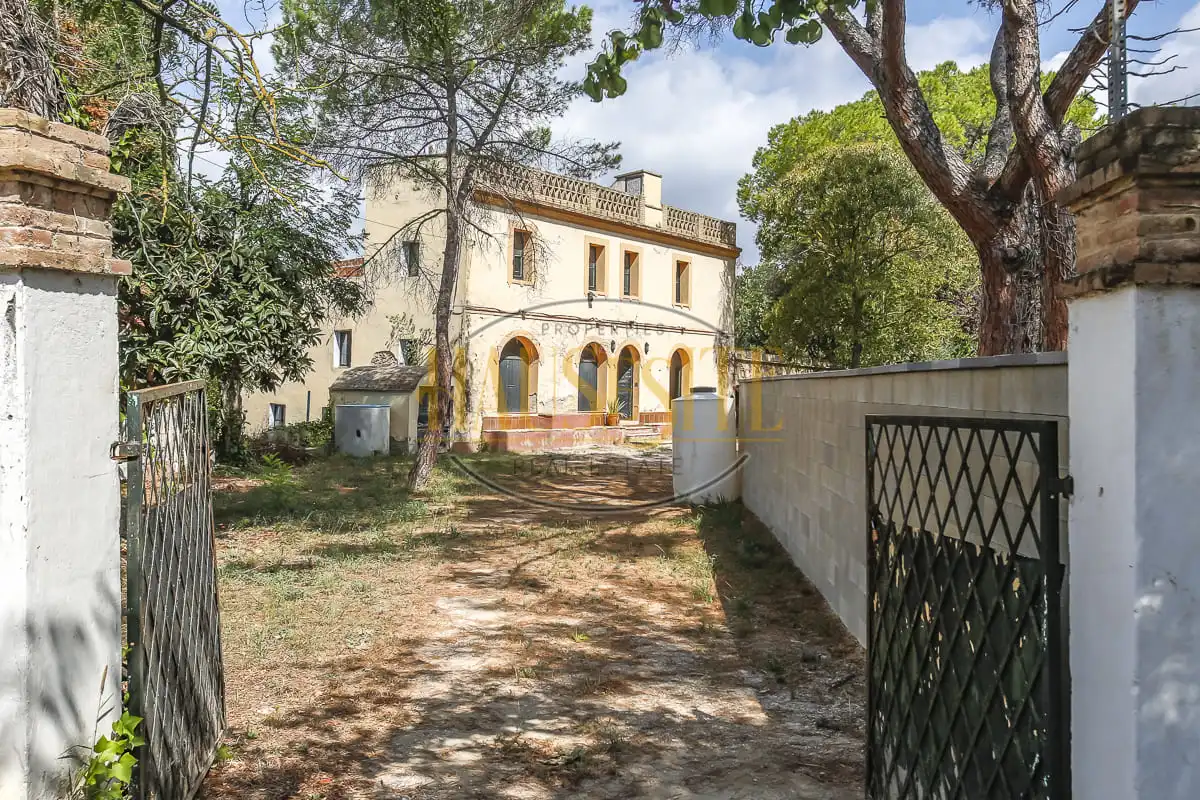 Country homes for sale in Torrelavit