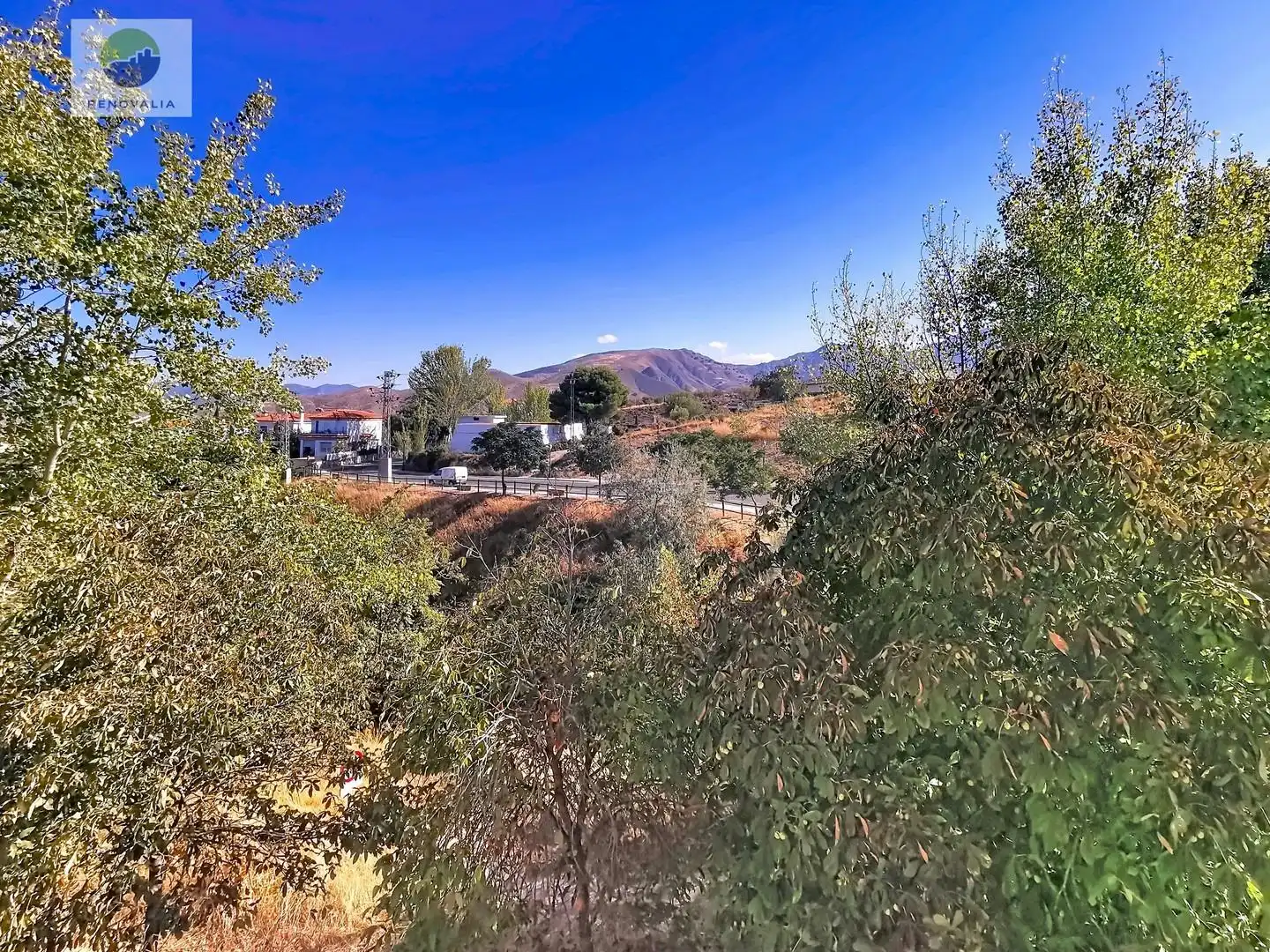 Vista exterior de Casa adosada en venda en Monachil amb Calefacció, Piscina i Balcó