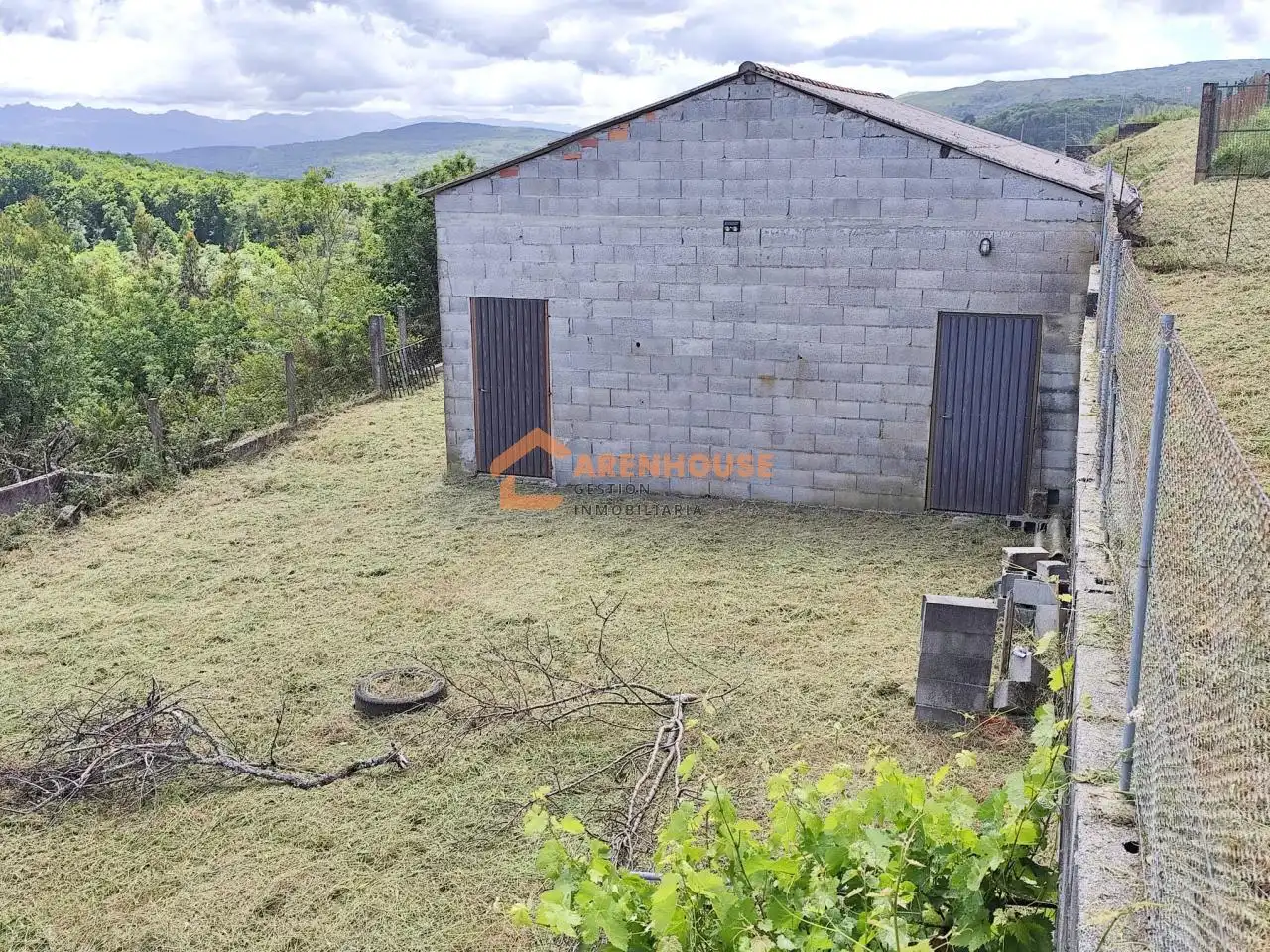 Casa o xalet en venda en Bande amb Calefacció, Jardí privat i Traster