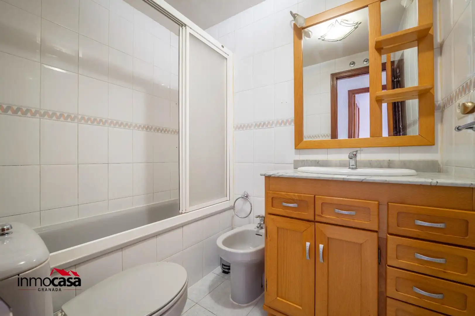 Bathroom of Detached homes for sale in Las Gabias  with Air Conditioner and Balcony