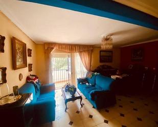 Living room of Flat for sale in  Sevilla Capital  with Air Conditioner, Terrace and Balcony