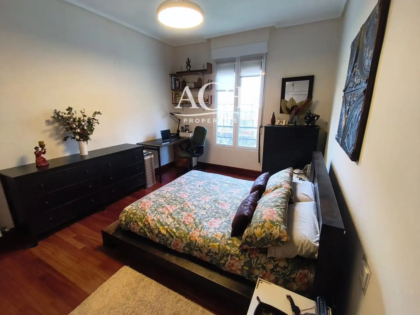 Habitación de Piso de alquiler en Bilbao  con Amueblado, Lavadora y TV