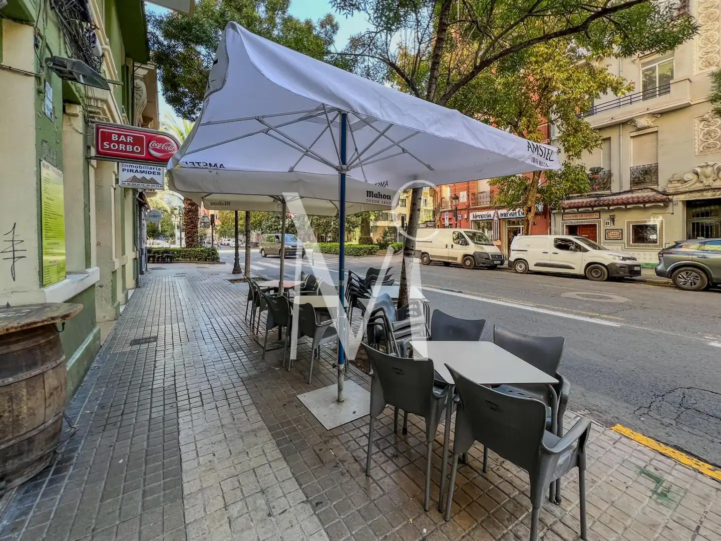 Vista exterior de Local de lloguer en Valencia