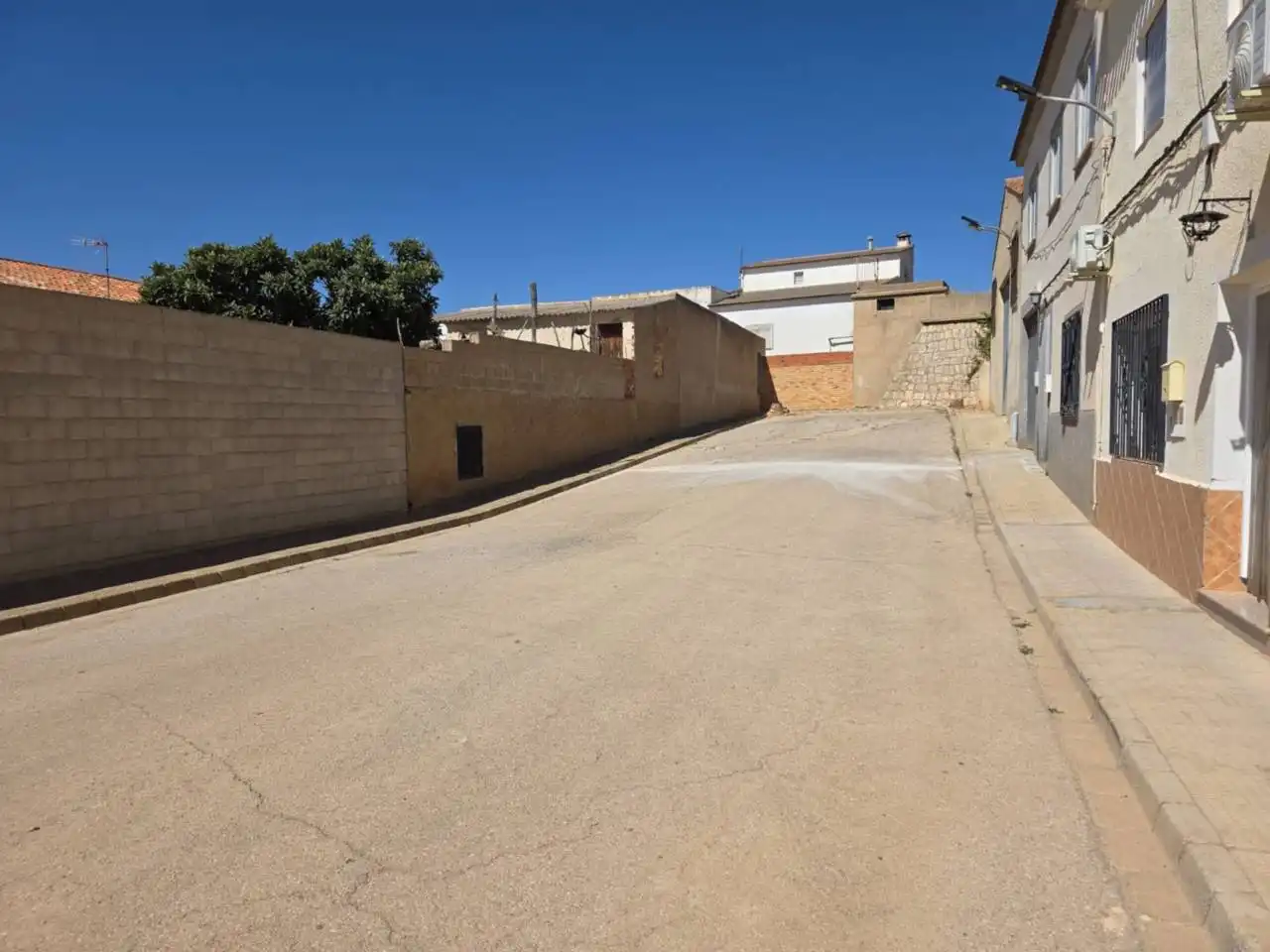Residential land for sale in Abengibre, imagen 2