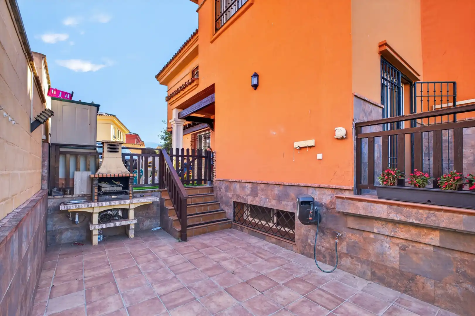 Terrassa de Casa adosada en venda en Alhaurín de la Torre amb Aire condicionat, Terrassa i Traster