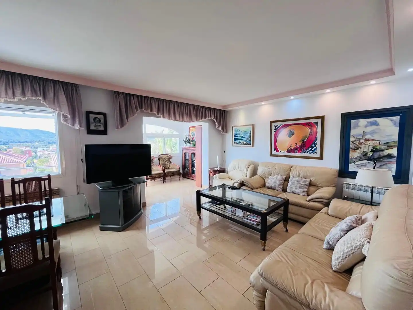 Living room of Houses for sale in Sant Pere de Ribes  with Air Conditioner, Heating and Swimming Pool