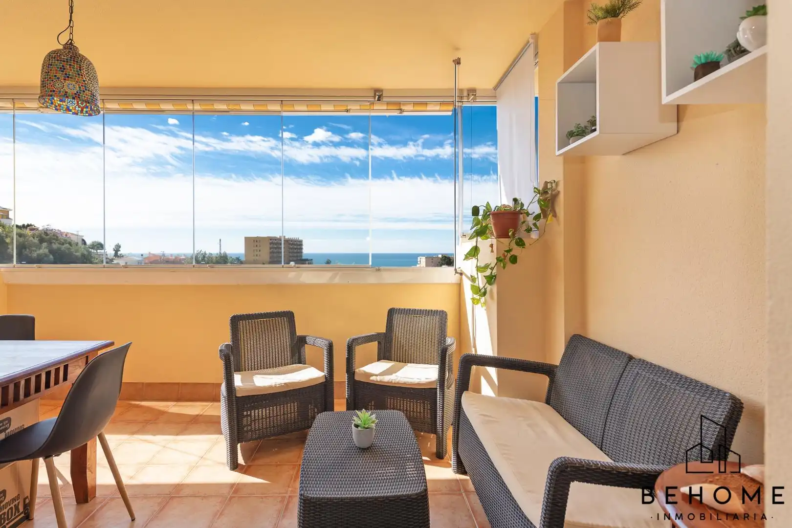 Terraza de Piso en venta en Rincón de la Victoria con Trastero y Piscina comunitaria