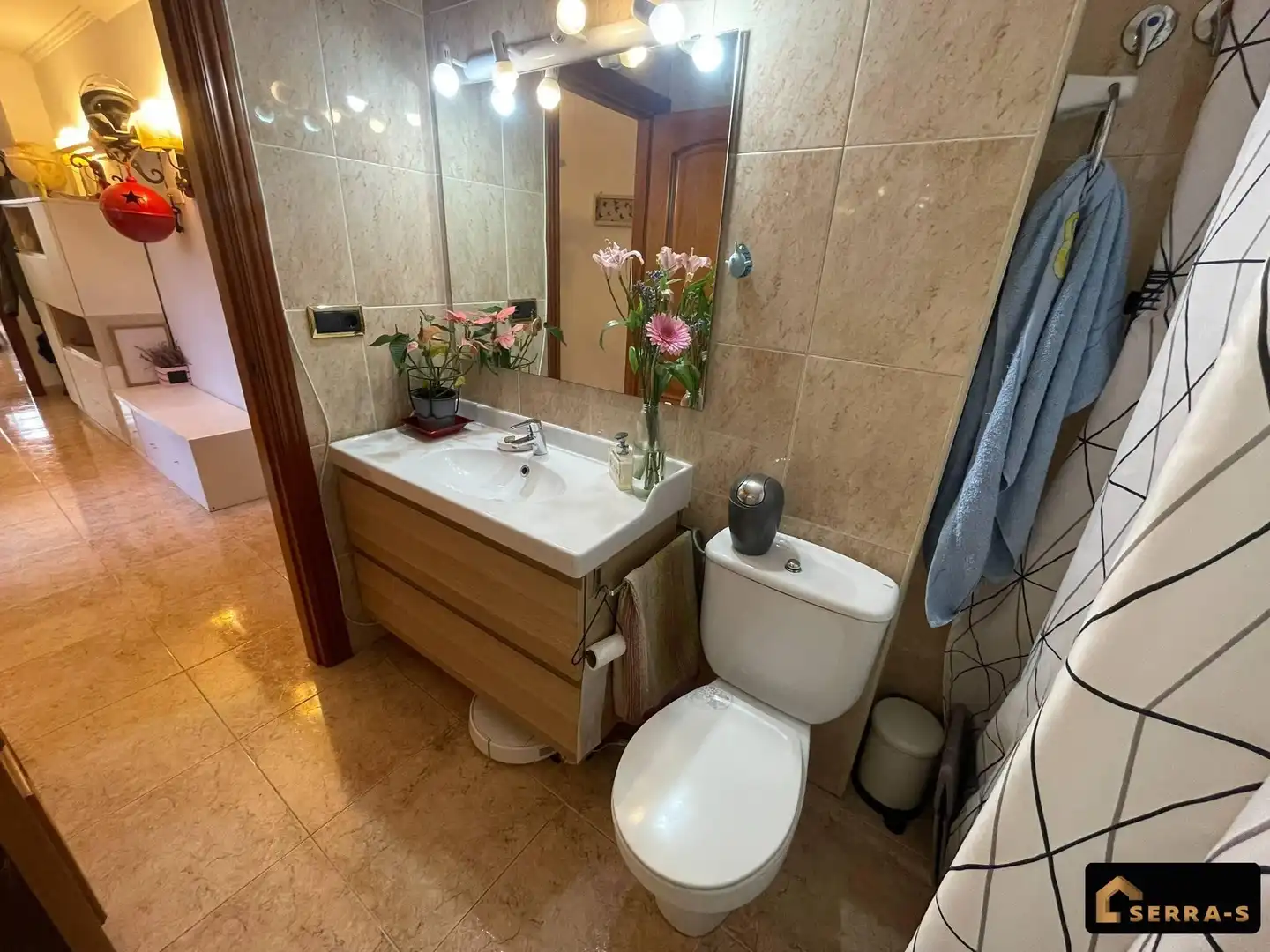 Badezimmer von Dachboden zum Verkauf in Malgrat de Mar mit Terrasse und Balkon