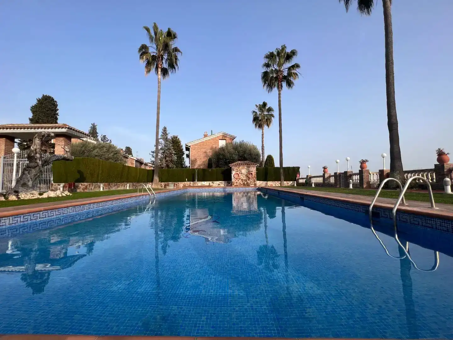 Swimming pool of Detached homes for rent in Alella  with Air Conditioner, Private garden and Storage room