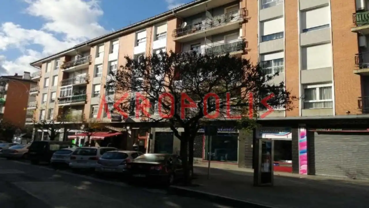 Locale commerciale in vendita a Calle Gudari 18 5 17 48340 Amorebieta-etxano, imagen 2
