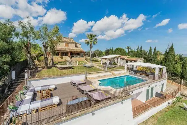 Außenansicht von Haus oder Chalet zum Verkauf in Alcúdia mit Klimaanlage, Heizung und Privatgarten