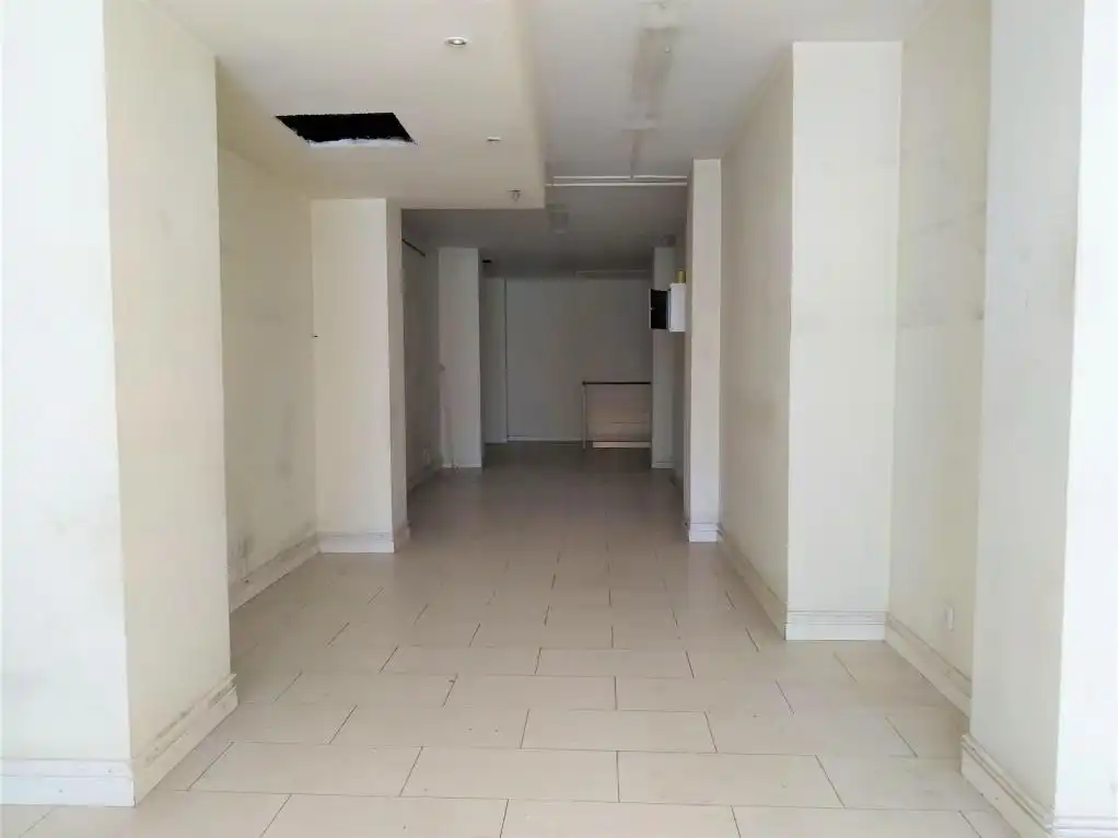 Local en venta en Carrer de Padilla, 192, Sagrada Família