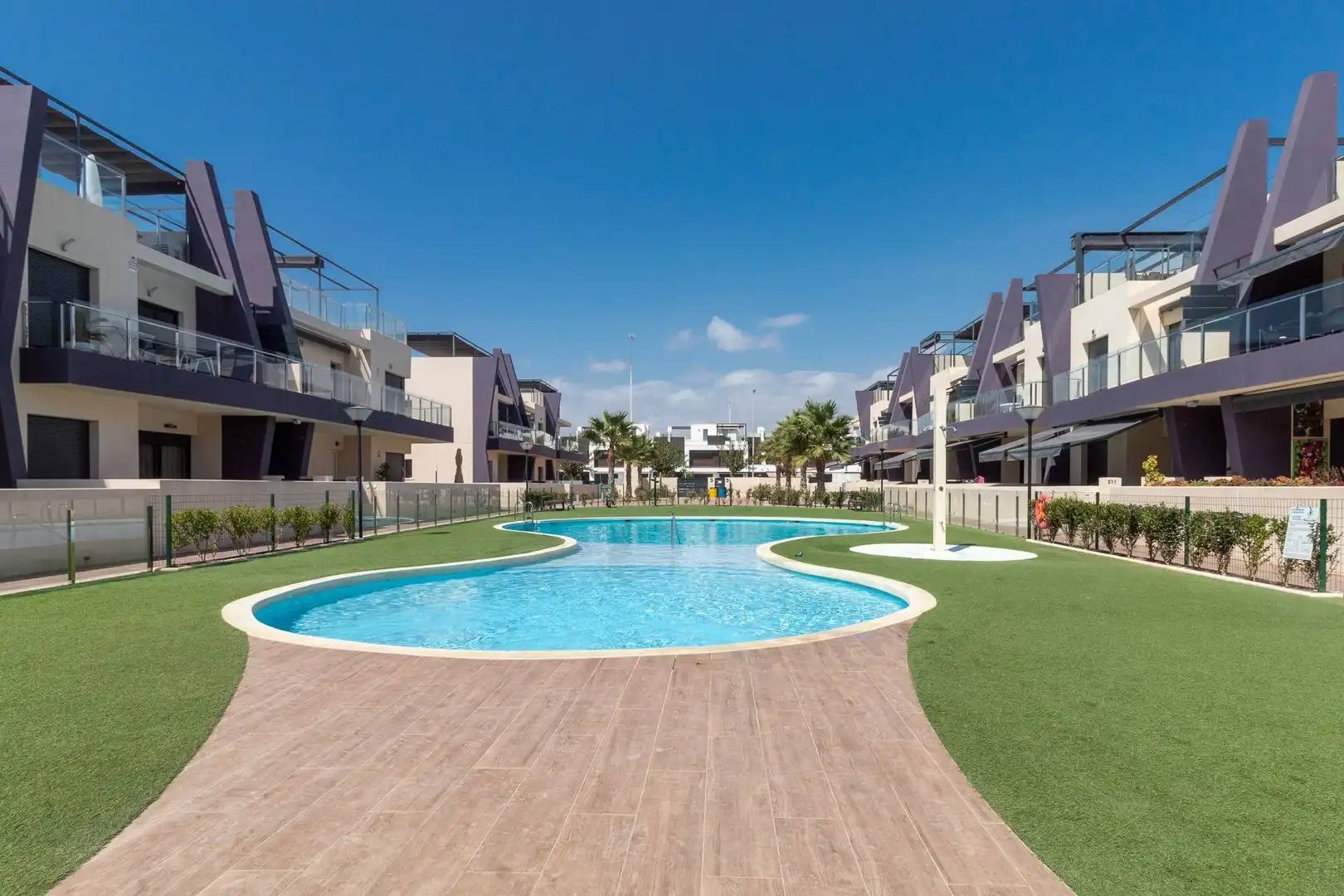 Penthouse with terrace for sale in Calle Calle Gladiolo, imagen 2