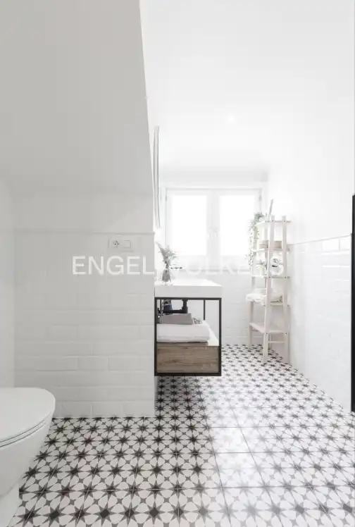 Baño de Ático en venta en A Coruña Capital  con Calefacción